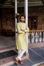 Fida Kurta Set - Image 3