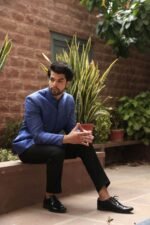 Kasuti Jodhpuri Suit - Image 4